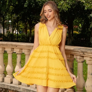 Robe Mini Été Femmes Col En V Profond Sans Manches Licou À Volants Étagés Texturé Jaune Vacances Dos Nu Couleur Unie