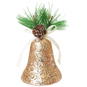 Cloche de Noël dorée scintillante avec aiguilles de pin et pommes sur fond blanc