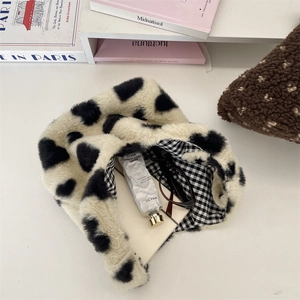 Sac à main en fausse fourrure à motif vache avec doublure à carreaux et accessoires de mode