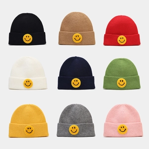 Bonnet En Maille Chaud Hiver Acrylique Côtelé Patch Visage Souriant Extérieur Décontracté Hommes Femmes