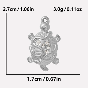 Detailed dimensions of silver turtle pendant with rhinestones: 2.7cm height and 3.0g weight