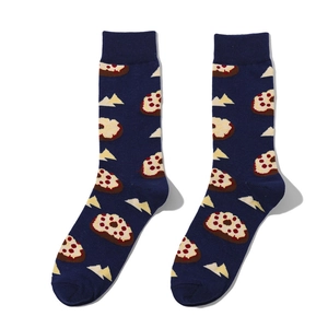 Detailed view of navy blue cotton crew socks featuring yellow and red pizza food patterns