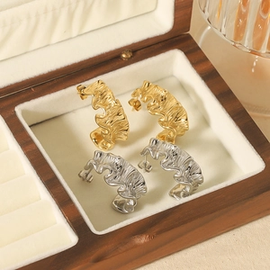 Stainless Steel C Shape Earrings For Women 18K Gold Plated Irregular Wrinkled Texture Wavy Minimalist Artistic Jewelry