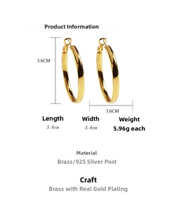 Detail of 3.6cm gold hoop earrings with 925 silver needle and brass plating