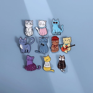 Cute Cartoon Cat Enamel Pin Alloy Animal Brooch For Backpack Clothes Decoration Personalized Jewelry Gift For Cat Lovers
