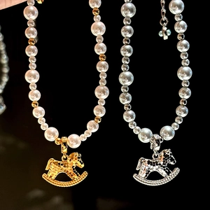 Vintage Rocking Horse Artificial Pearl Necklace For Women Elegant Clavicle Chain Alloy Jewelry With Rhinestone Accents