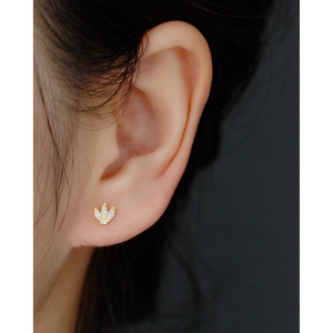 S925 Sterling silver gold crown stud earrings with three clear cubic zirconia stones