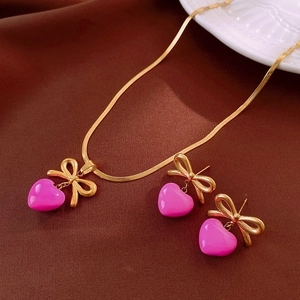 Bijoux En Acier Inoxydable Avec Collier Pendentif Cœur Émail Rose Et Boucles d Oreilles Nœud Accessoire Mode Pour Femmes
