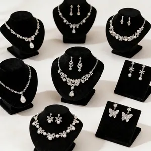 Retro French Palace Jewelry Rhinestone Inlaid Necklace And Earrings Elegant Vintage Accessories For Women Silver Post