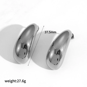 Detail view of waterdrop earrings with 37.5mm length and 27.6g weight metrics