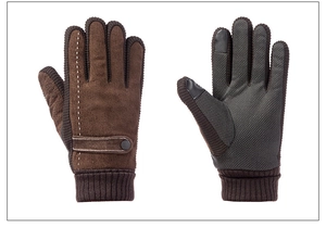 Detail of pigskin winter gloves showing anti-slip palm pads and knit cuffs for men
