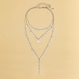 Collana multistrato minimalista argentata a forma di Y con stelle e nappa geometrica