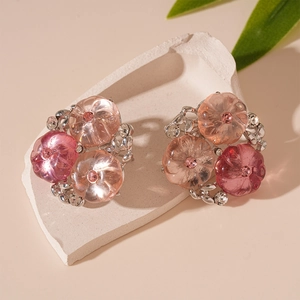 Elegant gradient resin flower stud earrings with amber petals and silver leaves