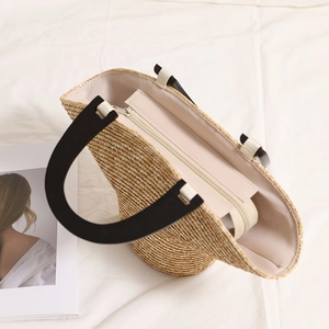 Borsa da spiaggia in paglia di grano con manico nero rotondo e fodera beige con zip