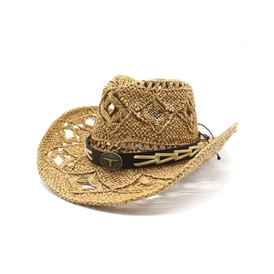 Cappello da cowboy in paglia kaki con motivi traforati e fibbia in metallo toro