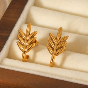 18K gold plated stainless steel wheat ear studs displayed in a white jewelry box