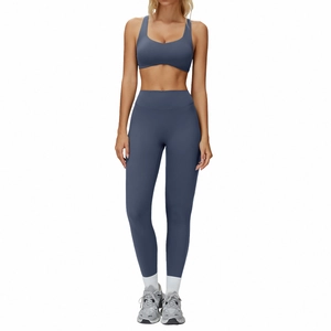 Ensemble de yoga brossé bleu foncé pour femme avec legging taille haute et brassière sport