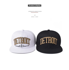 Détails de la broderie Detroit 23 sur les casquettes hip hop en coton noir et blanc
