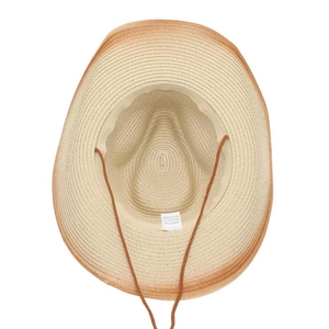 Détail du tissage intérieur en papier et du cordon de serrage du chapeau de paille