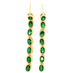 Elegantes pendientes largos de oro con circonitas ovaladas verdes y diseño geométrico