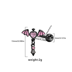 Vue détaillée du piercing cœur rose avec ailes noires et dimensions: 15mm de haut et 2g de poids