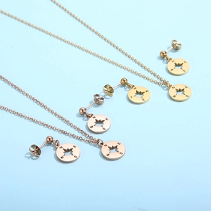 Collier Pendentif Boussole Et Boucles D'oreilles Bijoux Acier Inoxydable Plaqué Or 18K Étoile Creuse Boussole Femmes