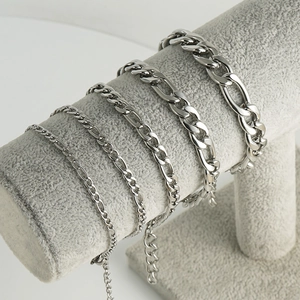 Pulseras Figaro y NK de acero inoxidable 18K plateadas en cinco anchos diferentes
