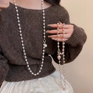 Long Collier De Künstliche Perles Avec Pendentif Künstliche Perle Baroque Fermoir À Bascule En Alliage Chaîne De Pull Vintage Élégante Pour Femme