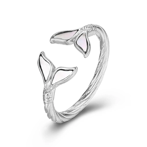 Elegant fishtail shell ring in titanium steel with a minimalist open-ended design