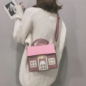 Sac bandoulière chic en forme de maison en cuir PU rose et marron avec fermoir doré