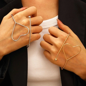Alliage Minimaliste Géométrique Cœur Spirale Bracelet Ouvert Et Bague Pour Femme Or Argent Plaquè Accessoires Mode