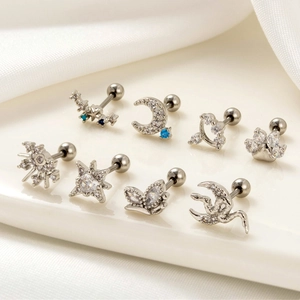 8er-Set Knorpel-Ohrstecker aus Edelstahl in Silber mit blauen Stern- und Mondmotiven