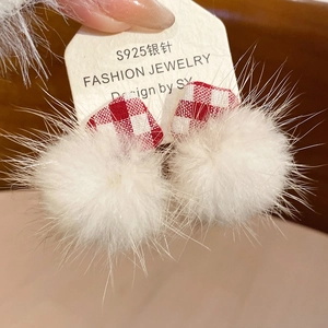 Detail of S925 silver needle earrings with red plaid diamond fabric and white plush pom