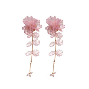 Elegant pink acrylic flower tassel drop earrings with long gold rods and petals