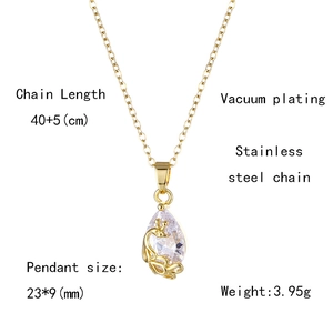 Dettagli della collana con ciondolo a pavone in oro 18K con catena da 40+5 cm