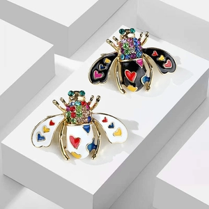 Colorful Rhinestone Bee Brooch Alloy Enamel Heart Pattern Insect Lapel Pin Anti Exposure Decorative Accessory Women