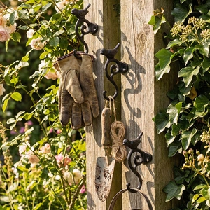 Ganchos de pared rústicos de hierro fundido con pájaros para decoración de jardín