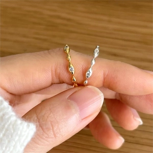 925 Sterling Silver Wave Zircon Ring For Women Minimalist Geometric Stackable Finger Band Fine Jewelry Fashion Gift Elegant