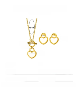 Tableau détaillé des tailles pour ensemble collier et boucles d'oreilles cœur en acier