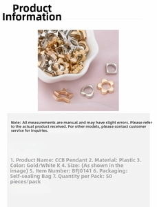 Dettaglio macro di perle geometriche in plastica CCB oro e argento per gioielli fai da te