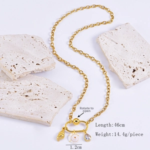 Detail of 46cm gold shell and gem pendant necklace with 1.2cm rotatable clasp