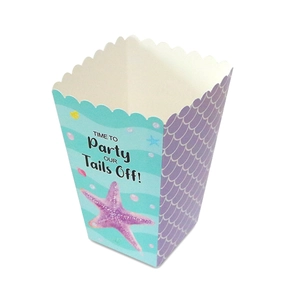 Caja de palomitas sirena con patrones de estrellas de mar y escamas de pez púrpuras