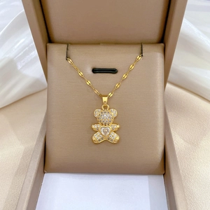 Elegant Bear Pendant Necklace With Heart Cubic Zirconia Micro Inlaid Copper Pendant Titanium Steel Chain For Women Gold