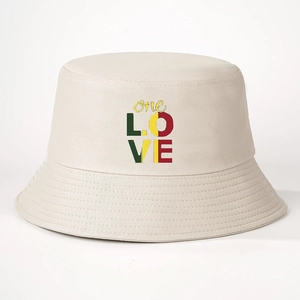 Beigefarbener Fischerhut mit „One Love“-Aufdruck in Reggae-Farben aus Baumwoll-Twill