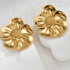 Vintage 18K gold plated titanium steel flower stud earrings for a luxury aesthetic look