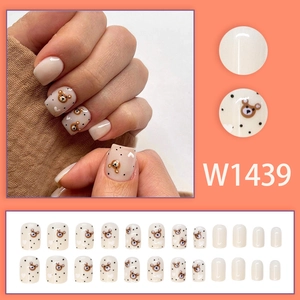 Cute bear and heart pattern press-on nails in nude pink with 24 pieces set