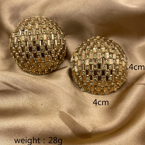 Detail of 4cm champagne crystal pavé chain earrings with size and weight annotations