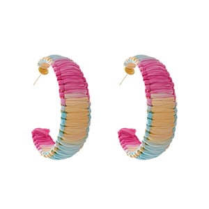Colorful raffia woven C-shape hoop earrings with gold posts for a summer bohemian style