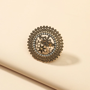 Vintage bohemian gold hollow ring with white rhinestones and floral pattern