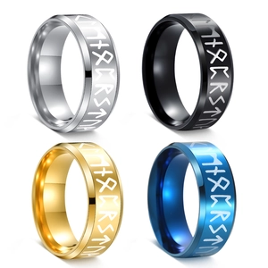 Wikinger-Runenringe aus Edelstahl in den Farben Silber, Gold, Blau und Schwarz erhältlich
